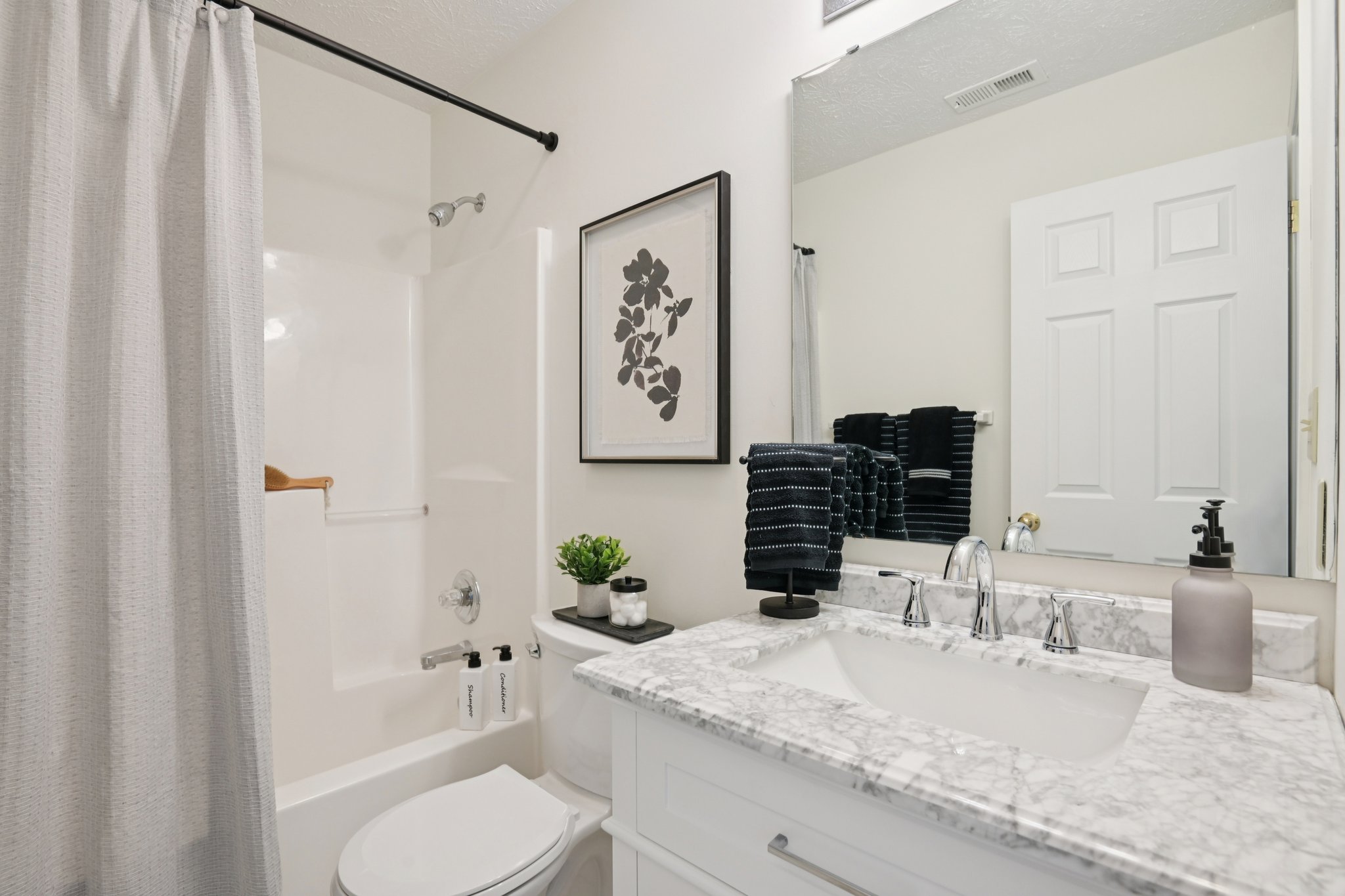 W Clear Lake Ln-S2301-041.jpg