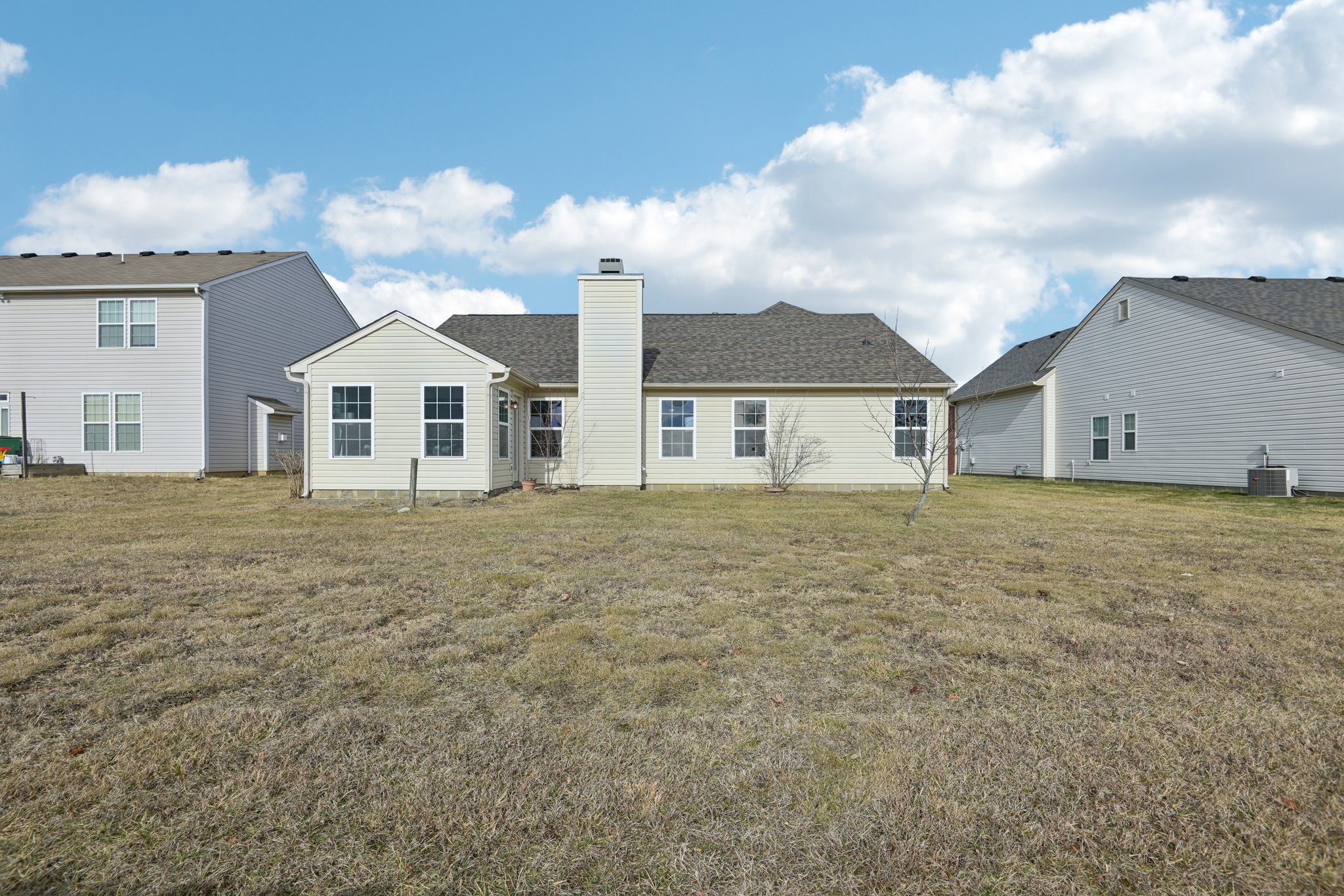 W Clear Lake Ln-S2301-049.jpg