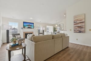 W Clear Lake Ln-S2301-008.jpg