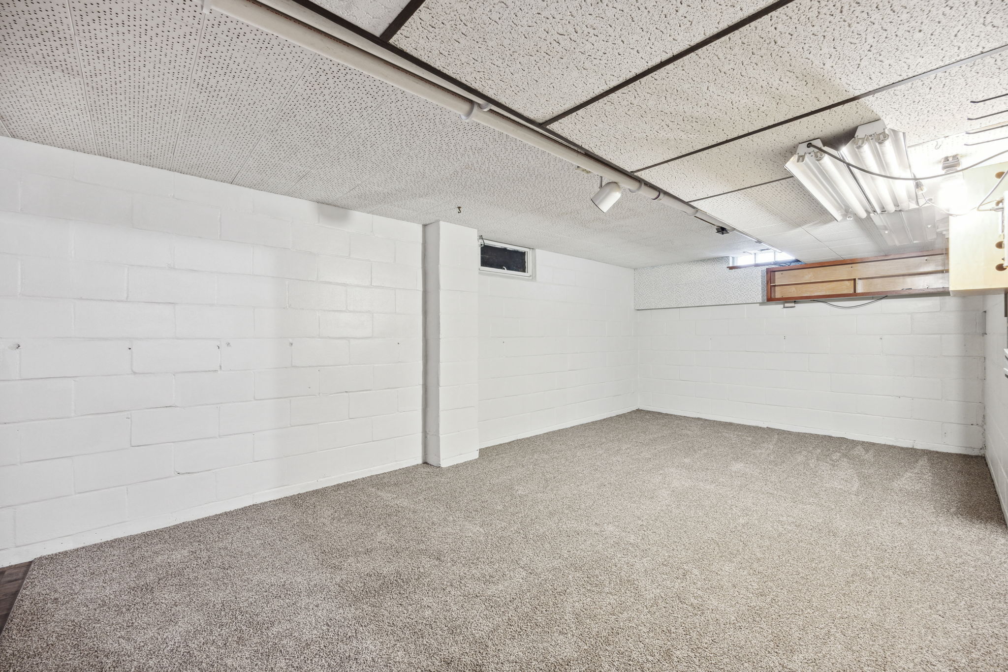 19_Interior