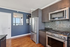 E Waterside Dr-S0312-011.jpg