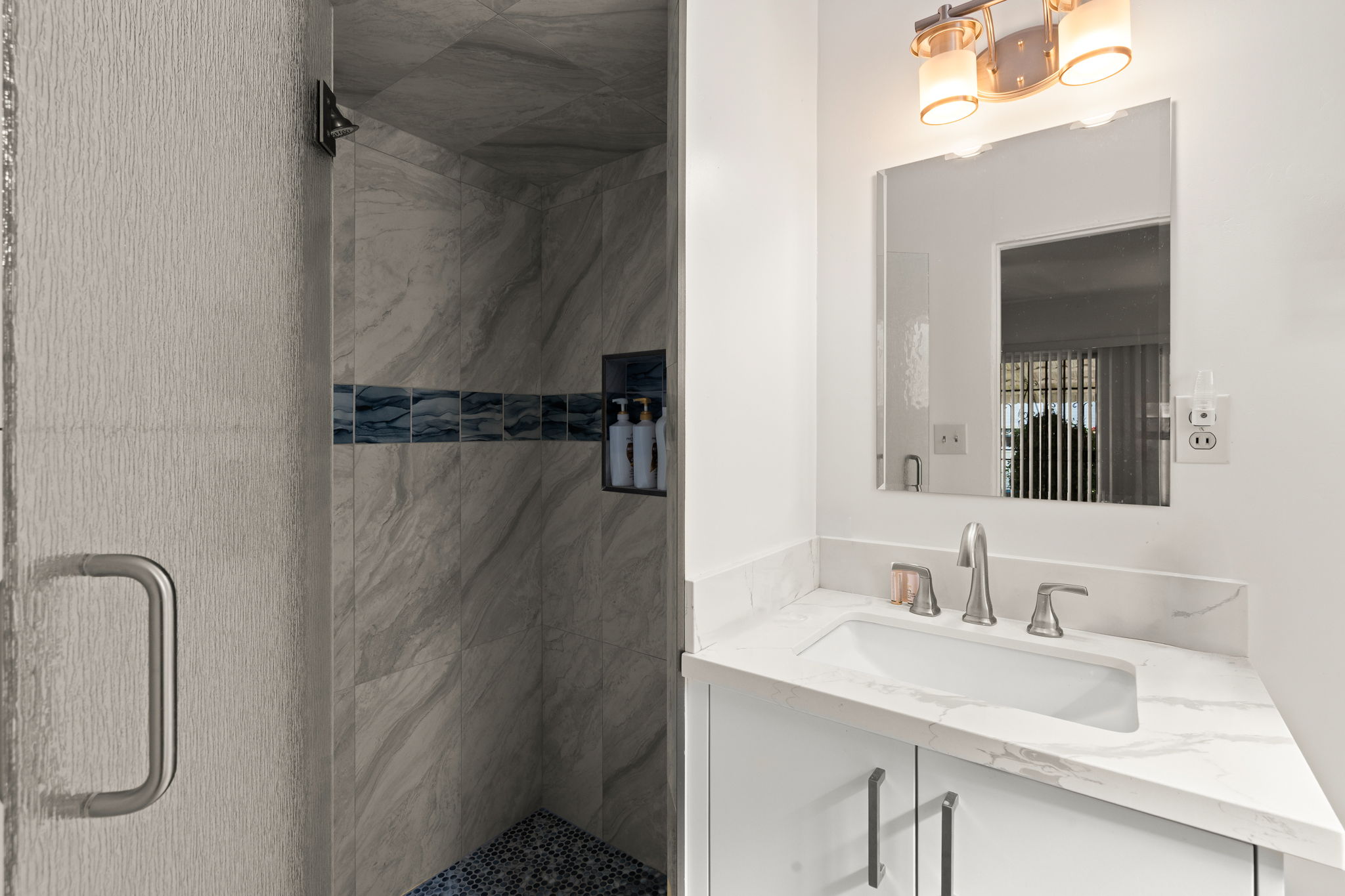 450 J Ave-19
