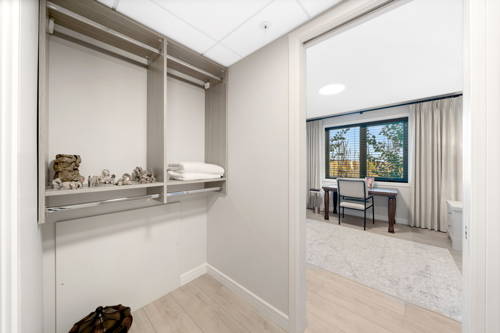 450 Kincora Glen Rd NW, Calgary, AB T3R 1S2 Bolt Visuals 450 Kincora Glen Rd NW, Calgary, AB T3R 1S2 Bolt Visuals