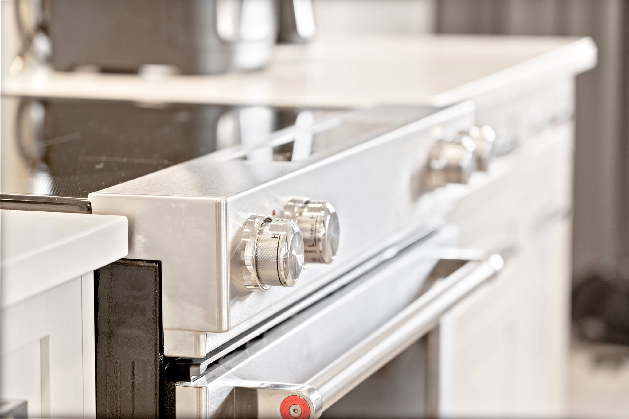 450 Kincora Glen Rd NW, Calgary, AB T3R 1S2 Bolt Visuals 450 Kincora Glen Rd NW, Calgary, AB T3R 1S2 Bolt Visuals