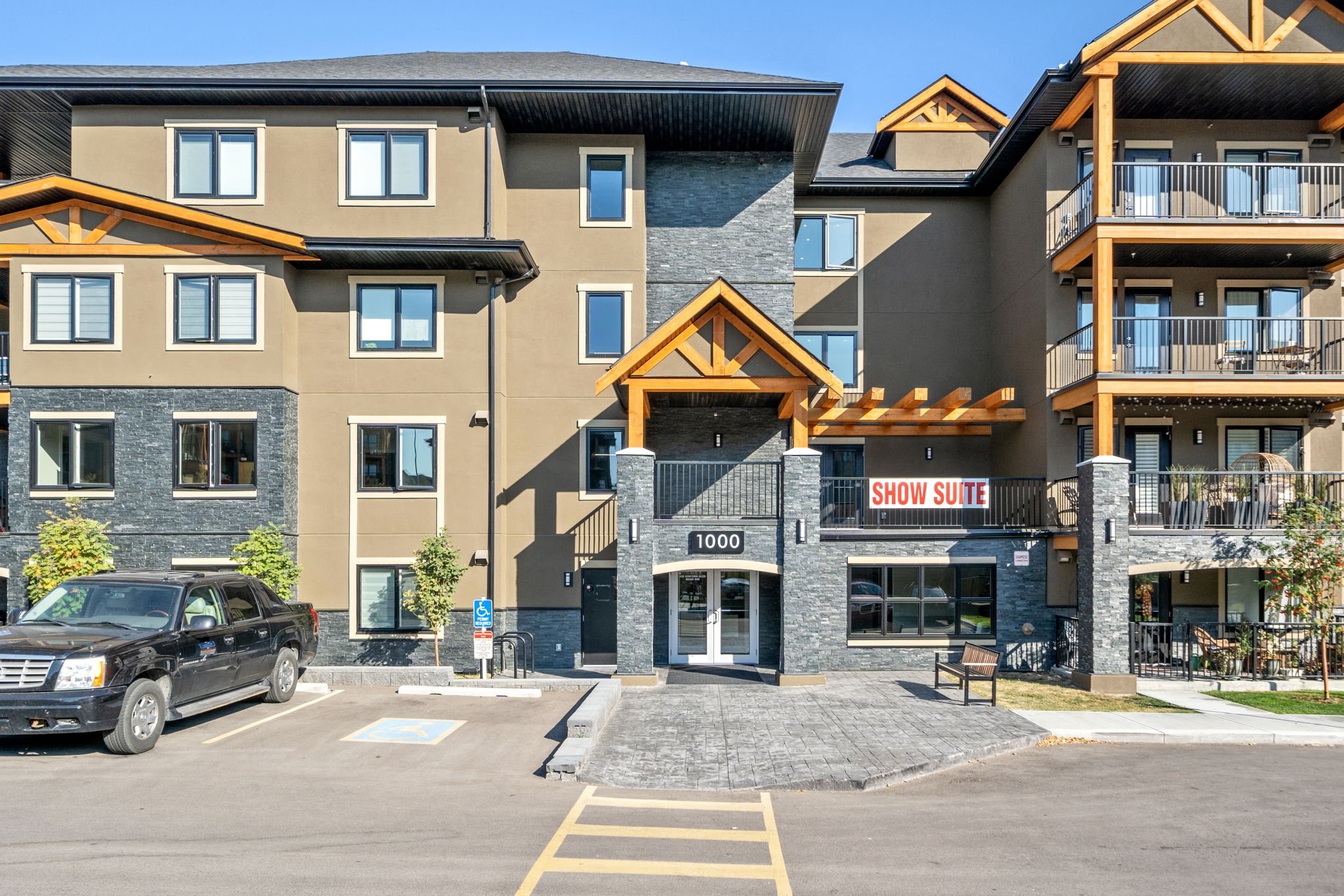 450 Kincora Glen Rd NW, Calgary, AB T3R 1S2 Bolt Visuals 450 Kincora Glen Rd NW, Calgary, AB T3R 1S2 Bolt Visuals