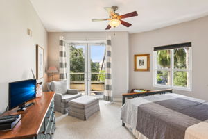 Knights Run Ave 411-S1207-025