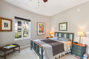 Knights Run Ave 411-S1207-026