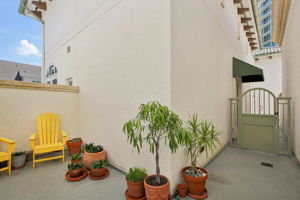  Photo 34