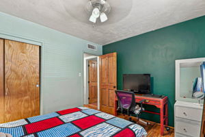  Photo 31