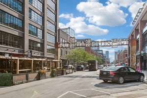 N Sangamon St-2706-902.jpg