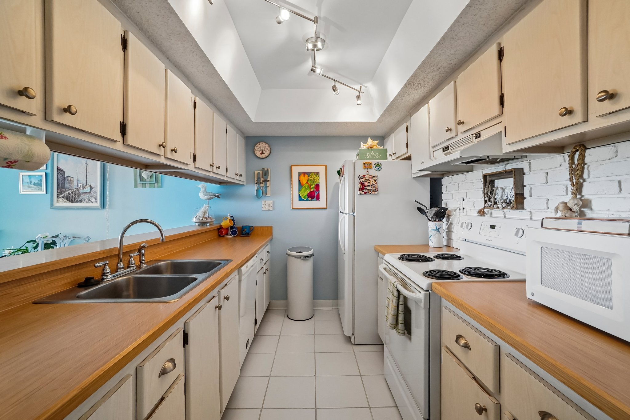 450 S Gulfview Blvd Apt 605-S1007-013.jpg