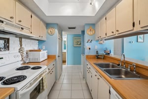 450 S Gulfview Blvd Apt 605-S1007-012.jpg