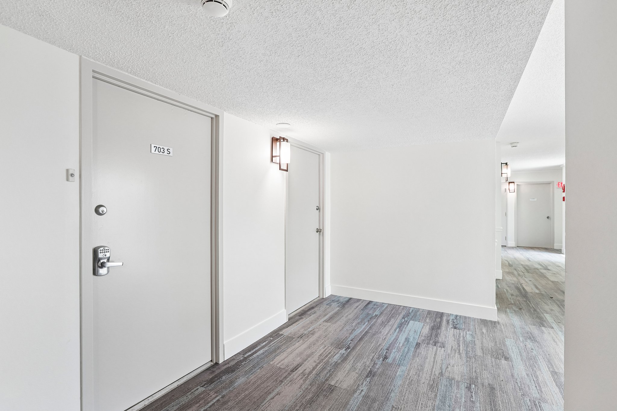 S Gulfview Blvd 703-S1205-005.jpg