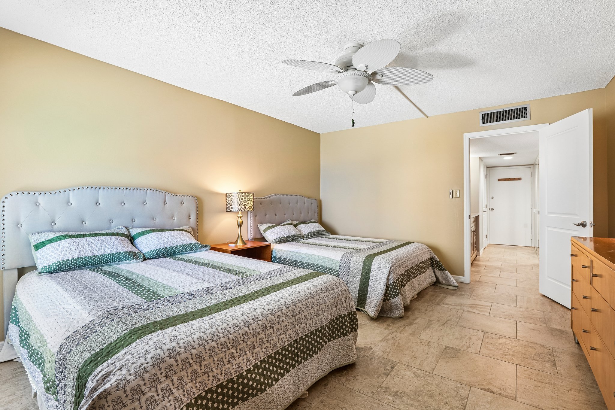 S Gulfview Blvd 703-S1205-026.jpg