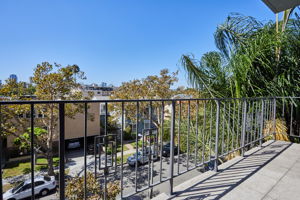  450 South Maple Drive #305, Beverly Hills, CA 90212, US Photo 15