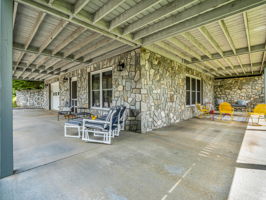  Photo 48