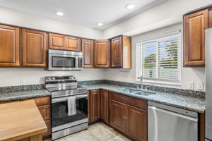 12 - 4500 23rd Ave S, St. Petersburg, FL 33711, USA