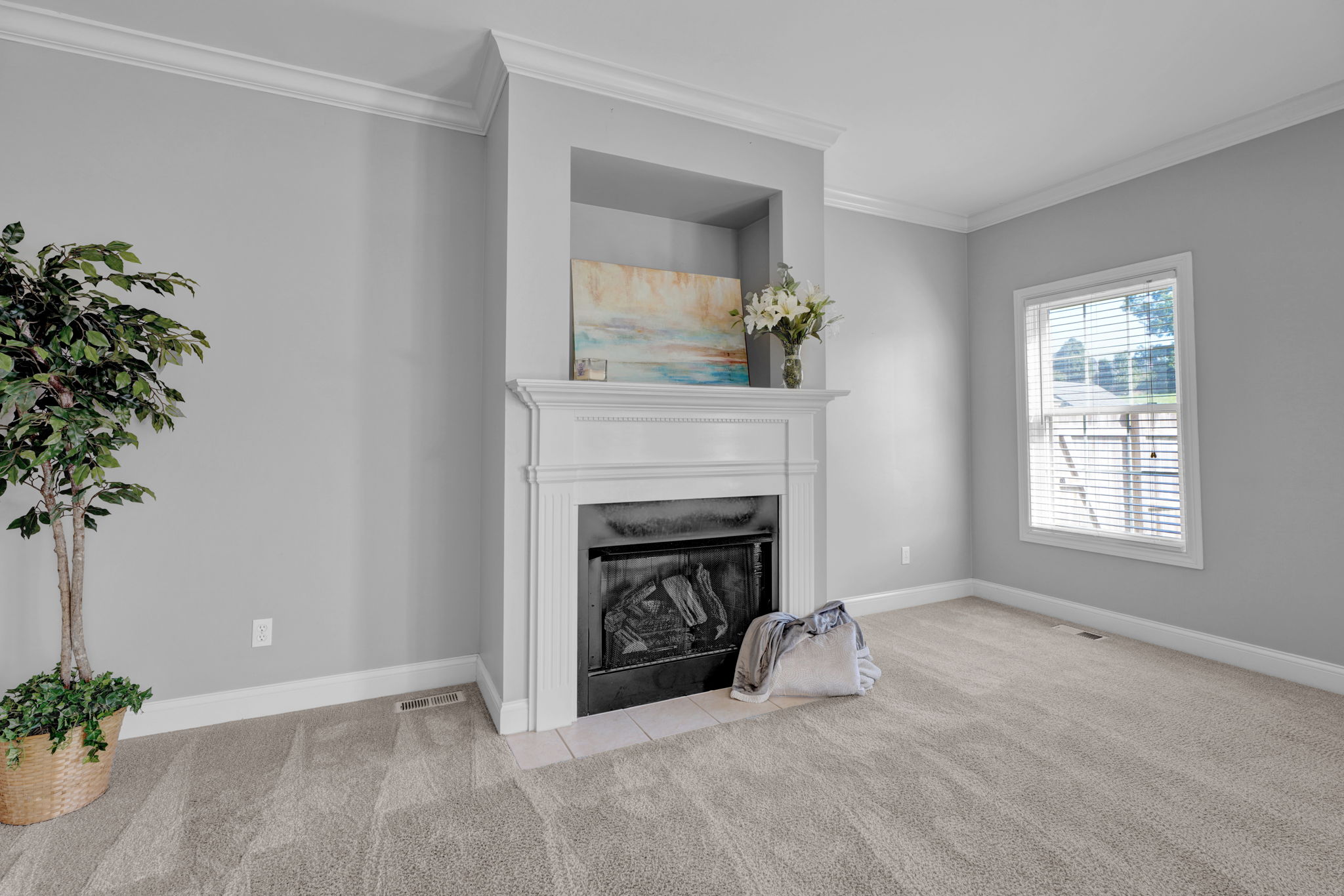 Outlet above Fireplace (not seen in Pic)