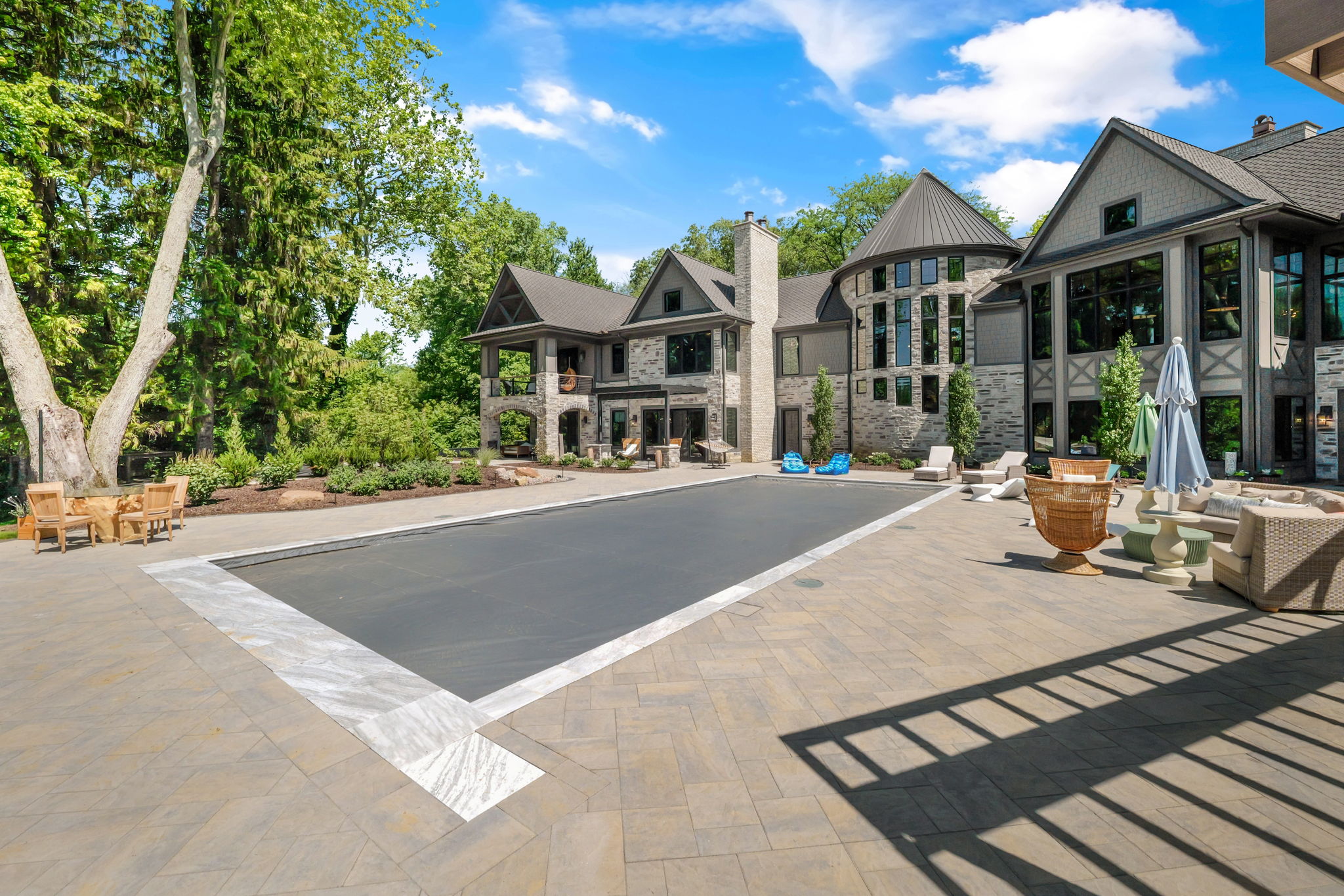  Photo 141