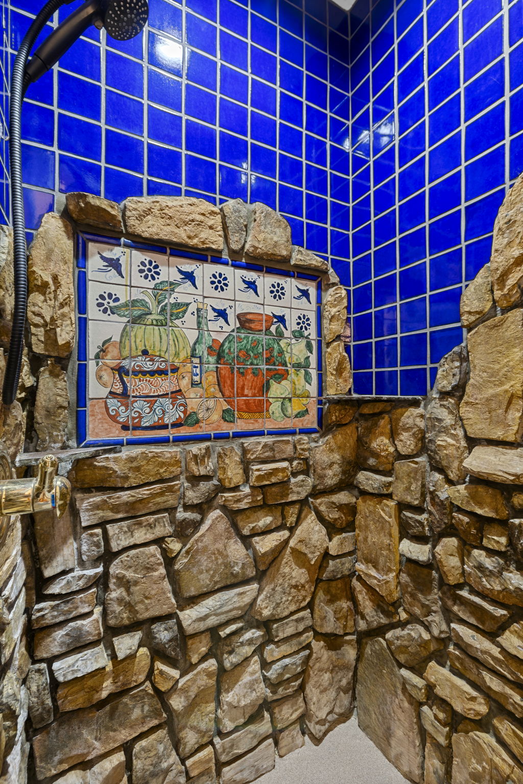 Bathroom 2-2