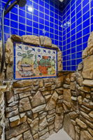 Bathroom 2-2