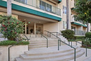 4501 Cedros Ave #217-2.jpg