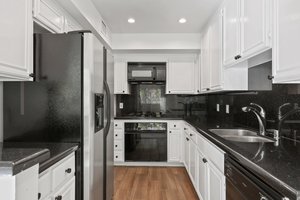 4501 Cedros Ave #217-18.jpg