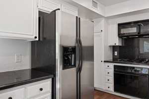 4501 Cedros Ave #217-20.jpg