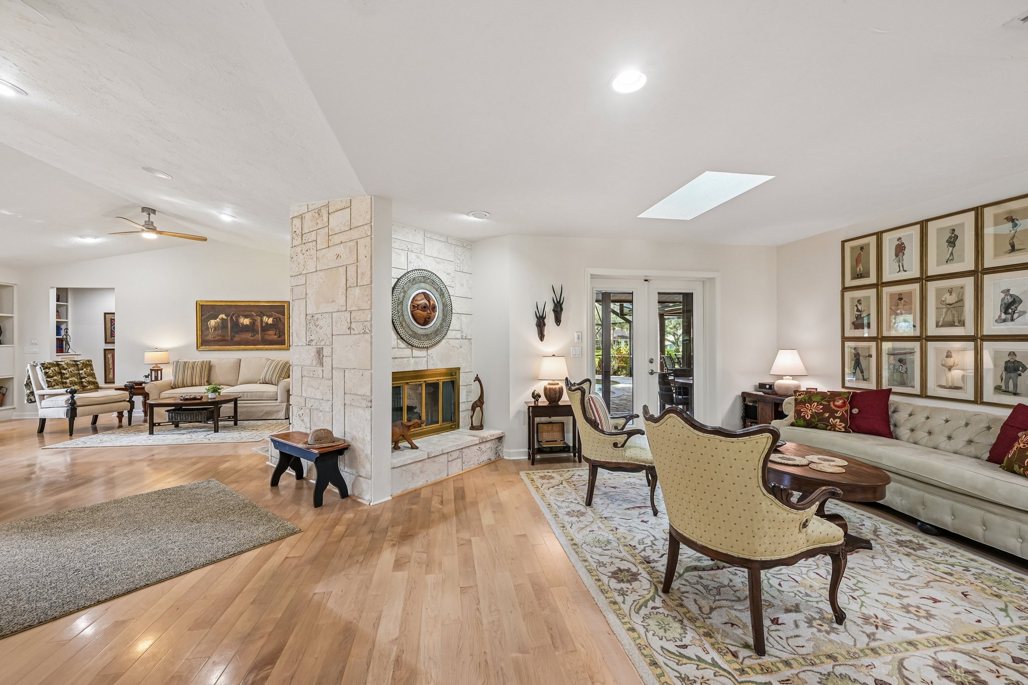 Friar Tuck Ln-S0209-009.jpg