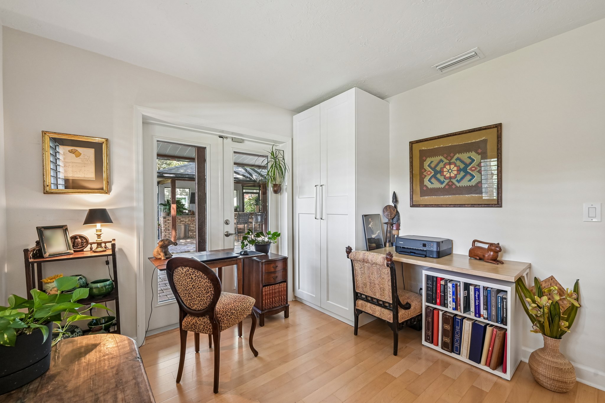 Friar Tuck Ln-S0209-024.jpg