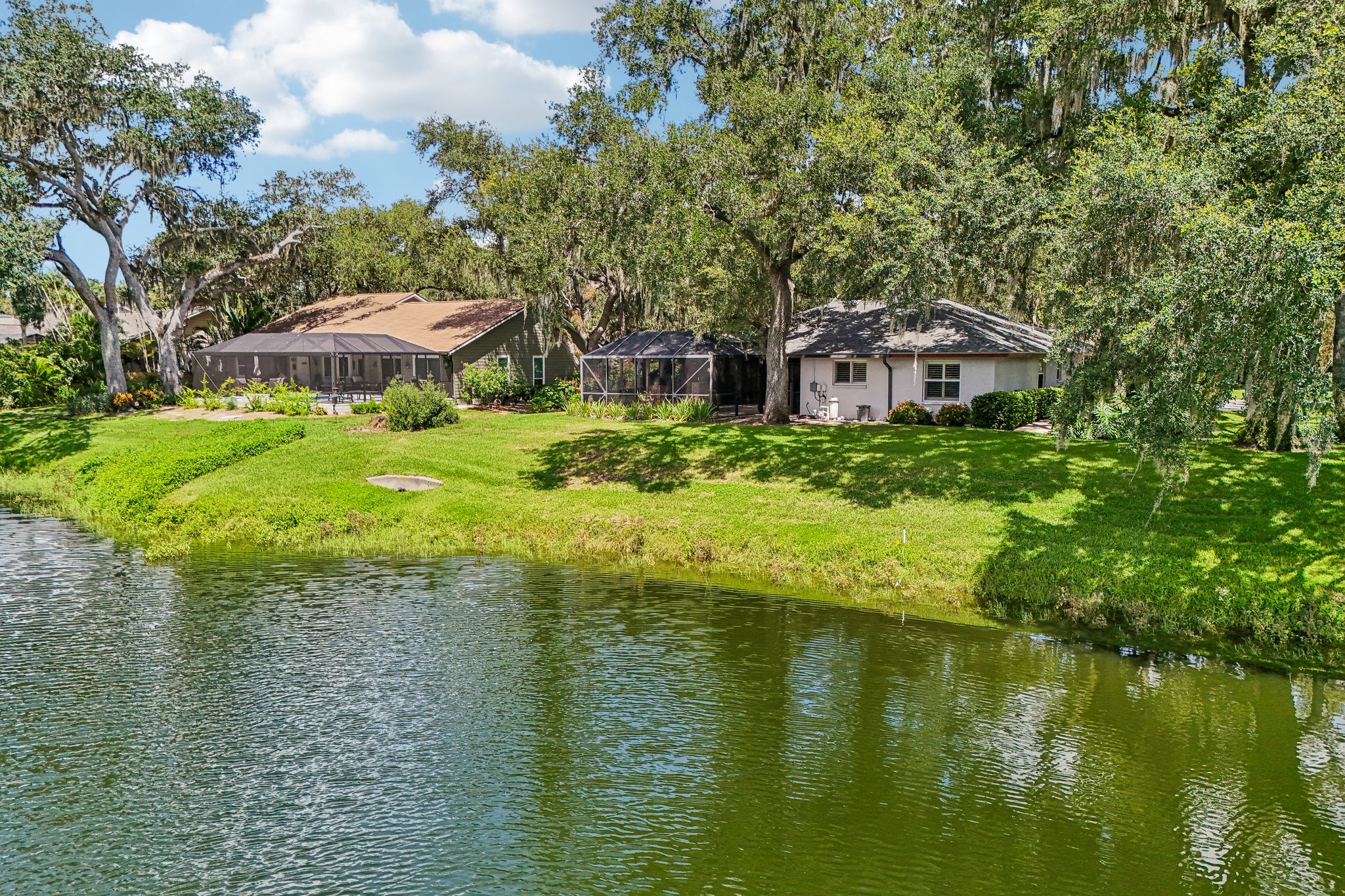 Friar Tuck Ln-S0209-054.jpg