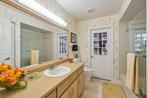 Friar Tuck Ln-S0209-020.jpg
