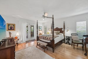 Friar Tuck Ln-S0209-026.jpg
