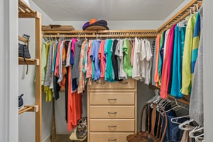 Friar Tuck Ln-S0209-029.jpg