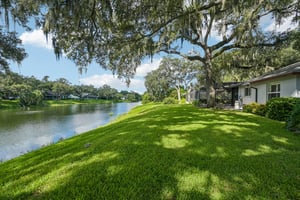 Friar Tuck Ln-S0209-042.jpg