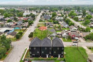 Terry St-L0805-010.jpg