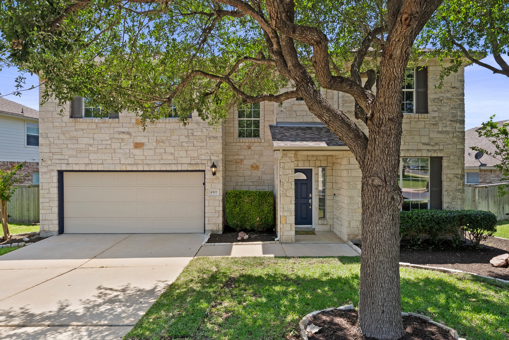 Nicely landscaped yard.
