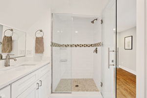 4504 N Keokuk Ave_029
