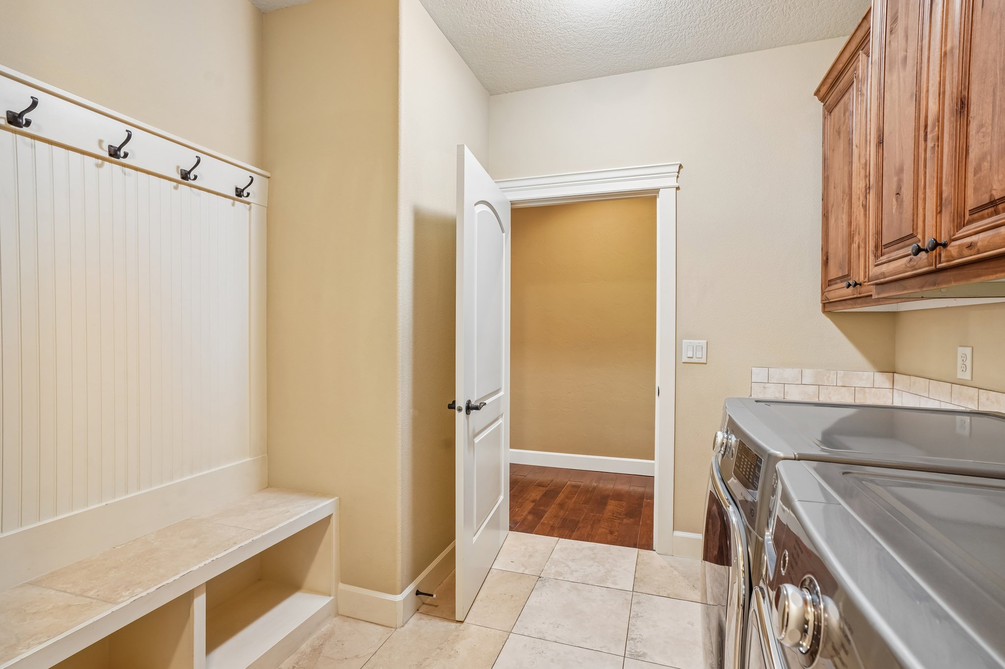 NE 121st St-S1006-031.jpg