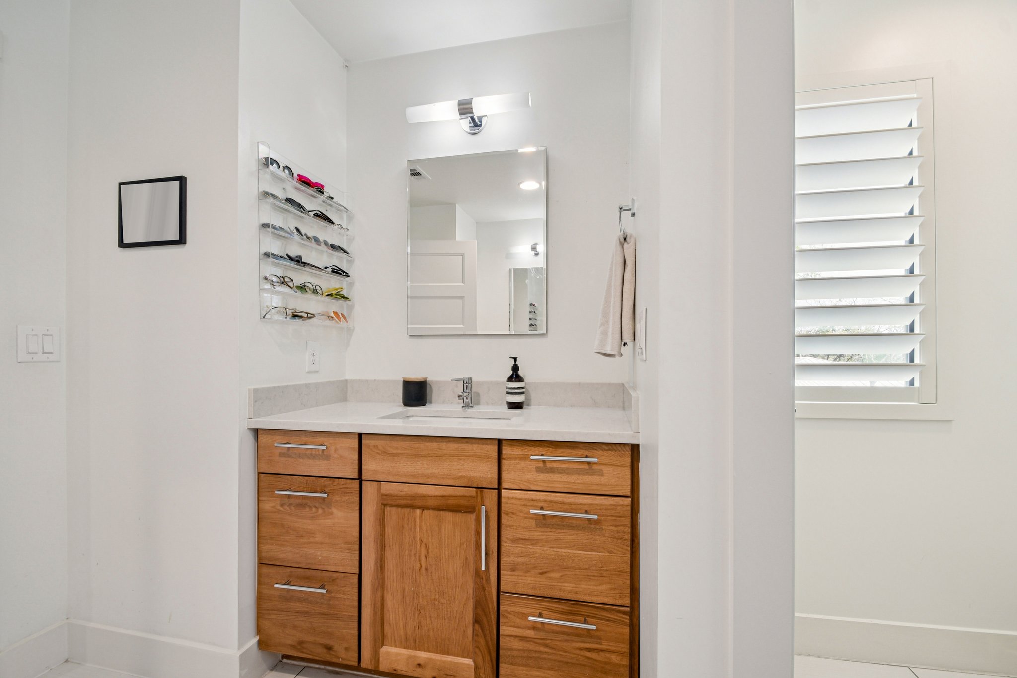 Russell Dr B-S2603-019.jpg