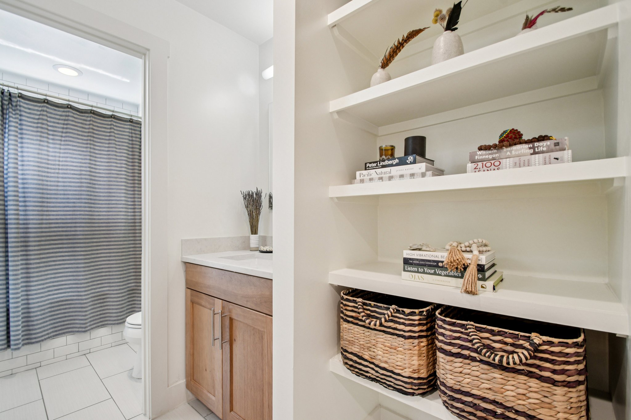 Russell Dr B-S2603-027.jpg