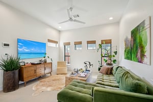 Russell Dr B-S2603-005.jpg