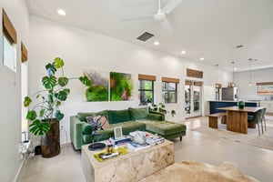 Russell Dr B-S2603-006.jpg