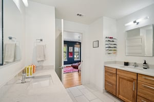 Russell Dr B-S2603-020.jpg