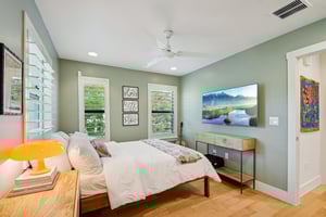 Russell Dr B-S2603-025.jpg