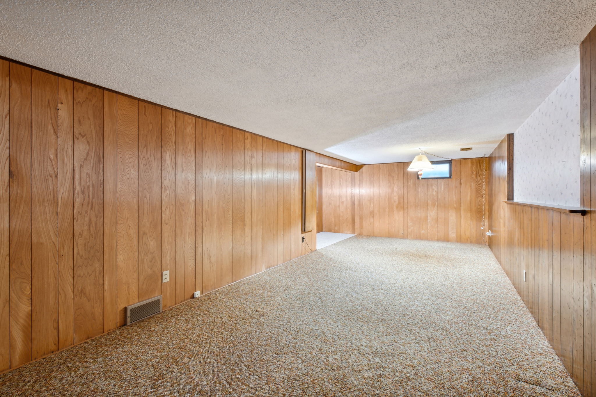 24_Interior