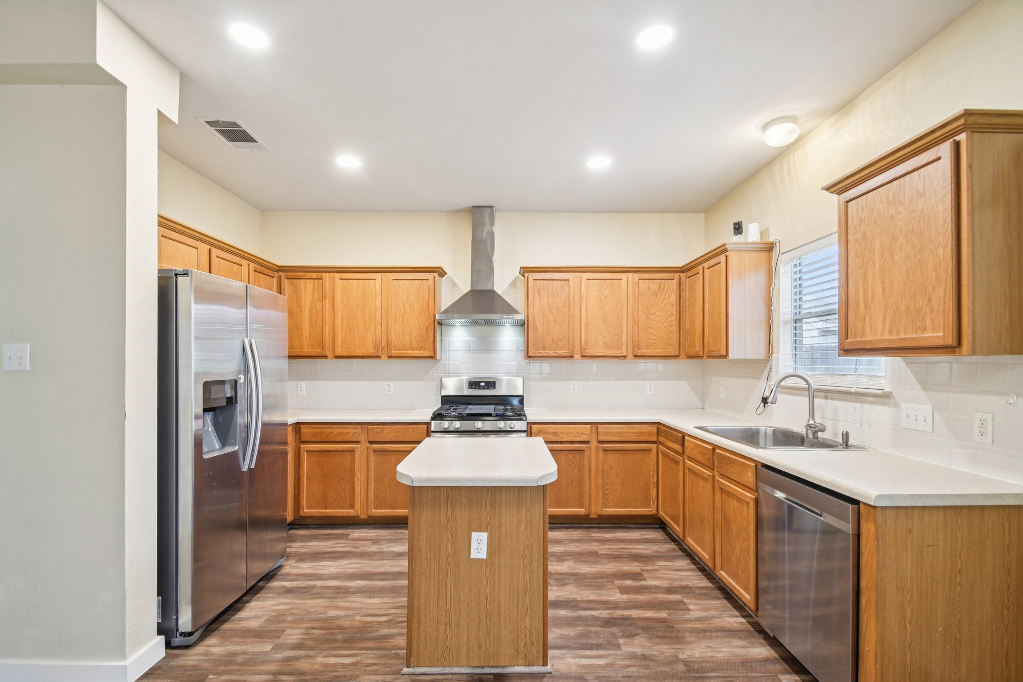 Chesney Ridge Dr-S1001-008.jpg