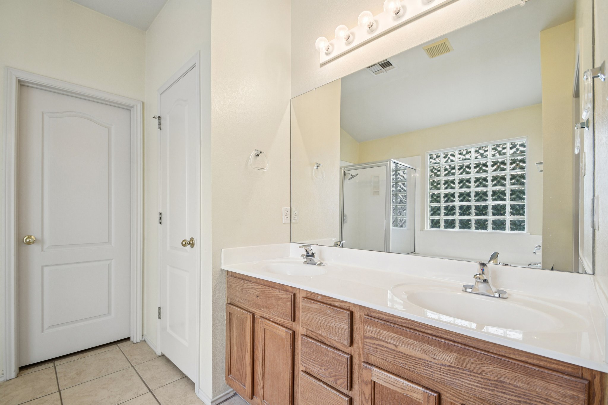 Chesney Ridge Dr-S1001-020.jpg