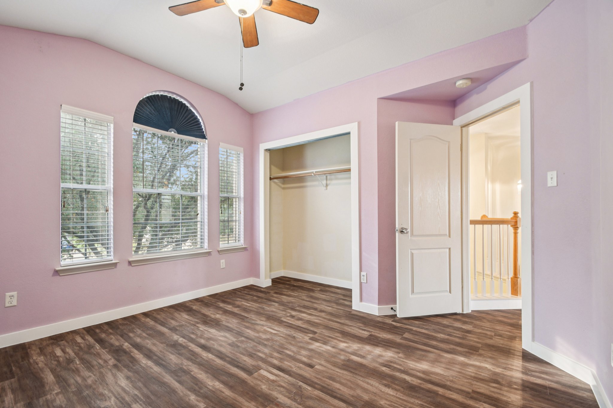 Chesney Ridge Dr-S1001-027.jpg