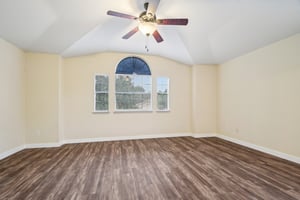 Chesney Ridge Dr-S1001-017.jpg